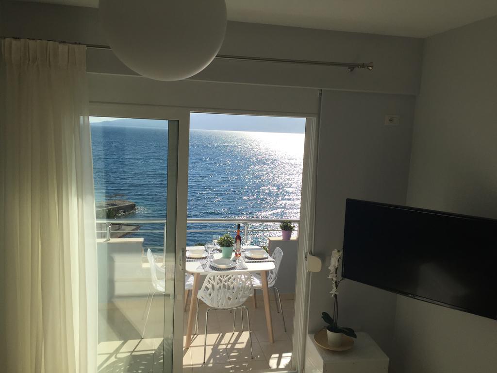Skyfall Apartment Sarandë Exteriör bild
